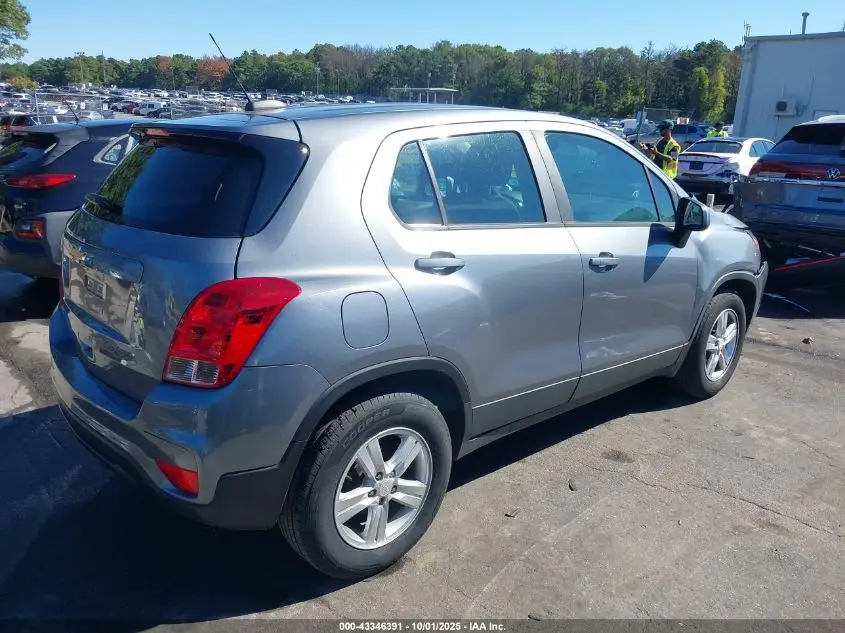 2020 CHEVROLET TRAX LS photo 10