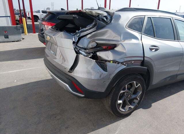 2025 CHEVROLET TRAX photo 7