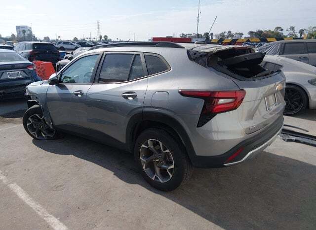 2025 CHEVROLET TRAX photo 10
